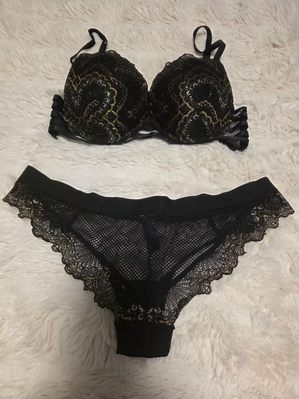 La SENZA Black Lace Bra and Lace Bikini Briefs with Gold Accents ( Beyond Sexy )